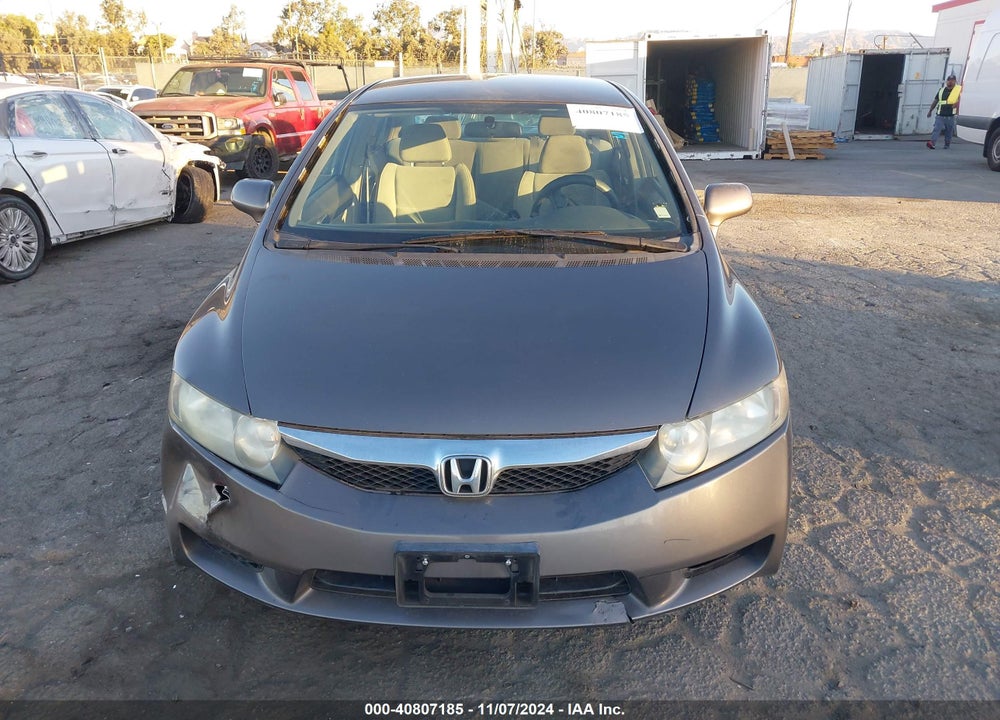 2010 HONDA CIVIC LX VIN: 19XFA1F52AE050150