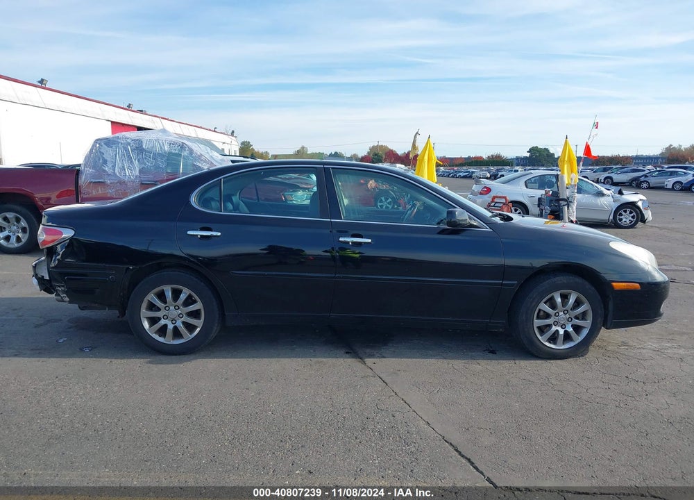 2002 LEXUS ES 300 VIN: JTHBF30G720029261