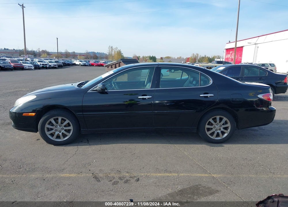 2002 LEXUS ES 300 VIN: JTHBF30G720029261