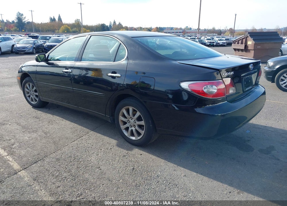 2002 LEXUS ES 300 VIN: JTHBF30G720029261