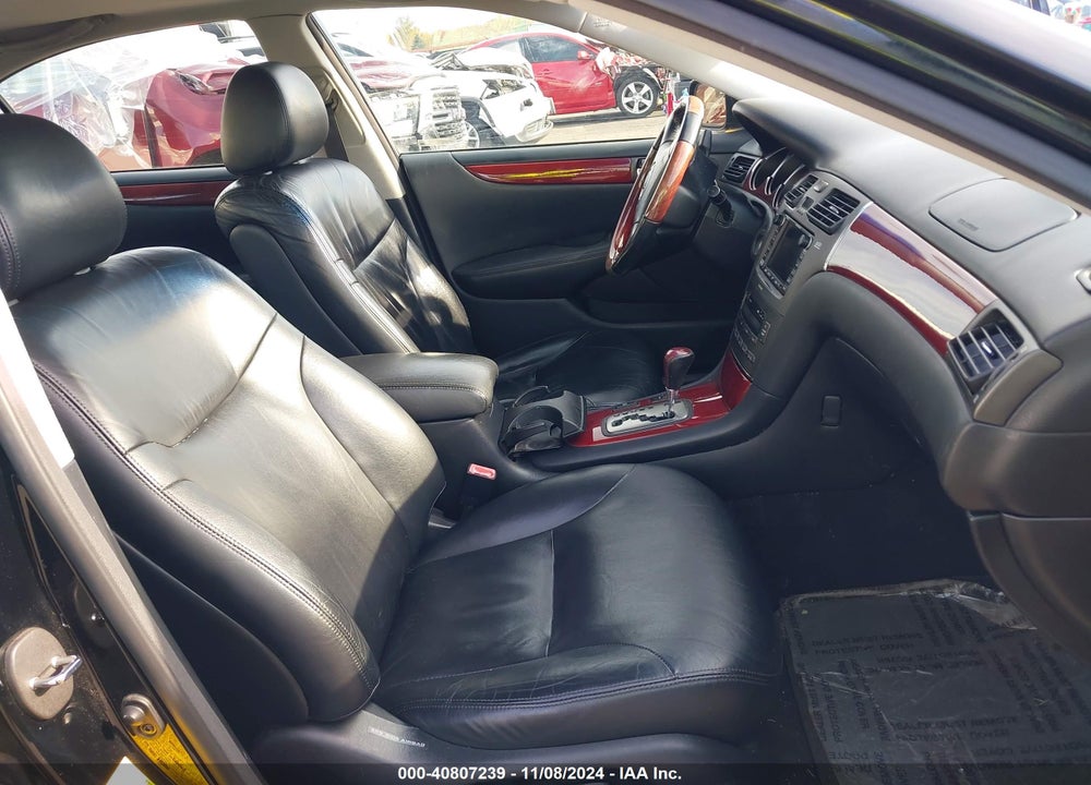 2002 LEXUS ES 300 VIN: JTHBF30G720029261