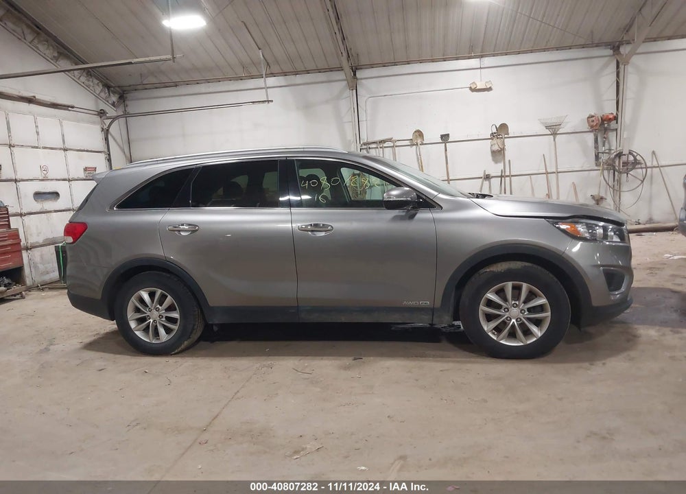 2016 KIA SORENTO 3.3L LX VIN: 5XYPGDA54GG024821