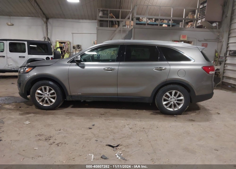 2016 KIA SORENTO 3.3L LX VIN: 5XYPGDA54GG024821
