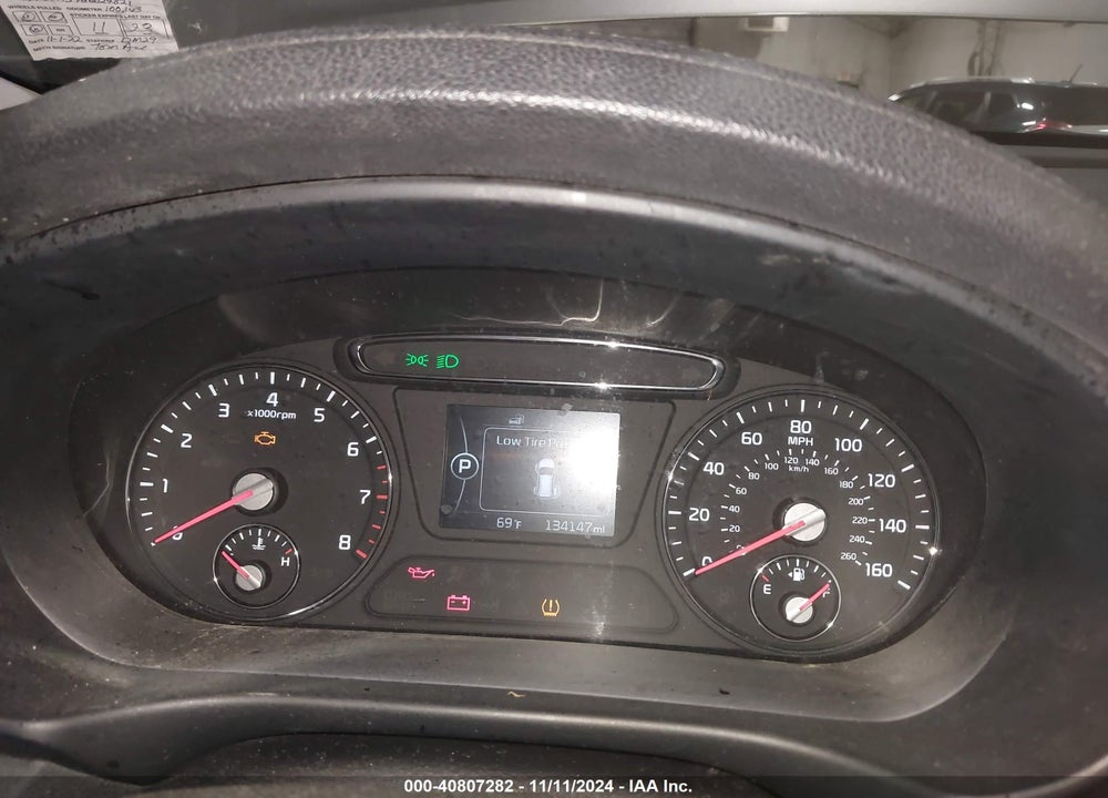 2016 KIA SORENTO 3.3L LX VIN: 5XYPGDA54GG024821