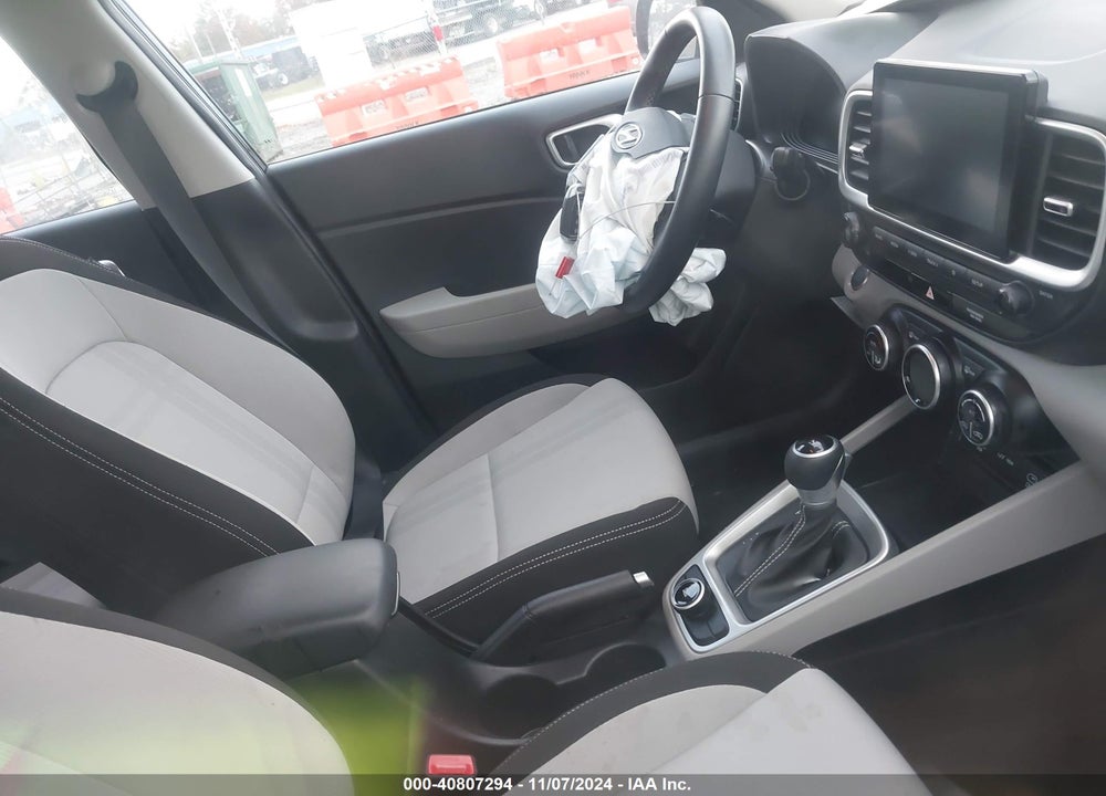 2024 HYUNDAI VENUE SEL VIN: KMHRC8A32RU313283