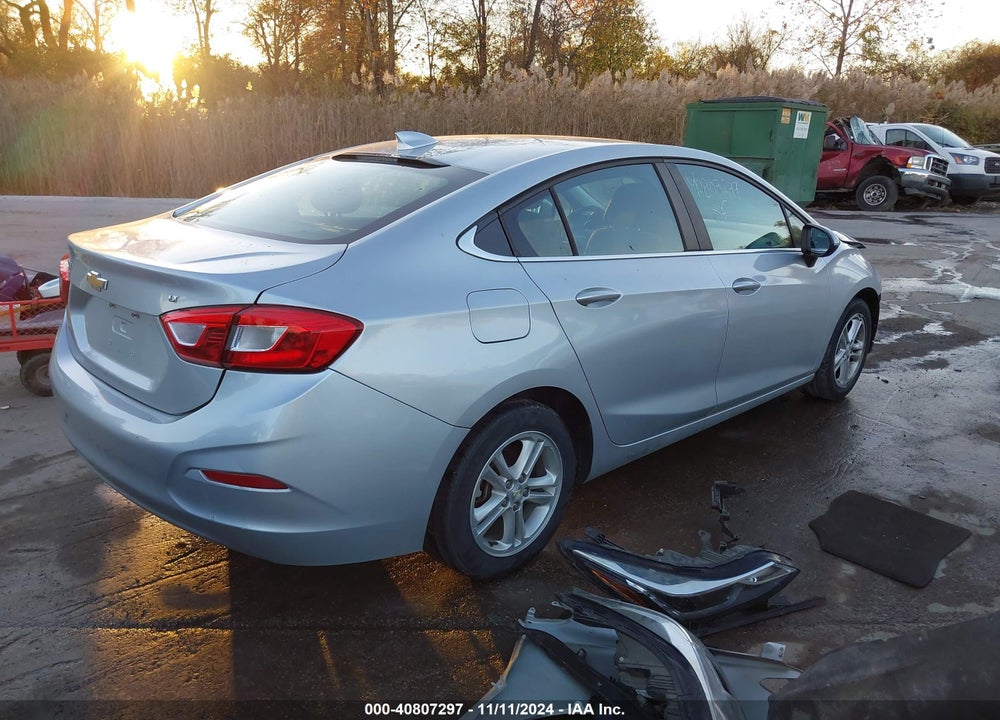 2018 CHEVROLET CRUZE LT AUTO VIN: 1G1BE5SM1J7198189