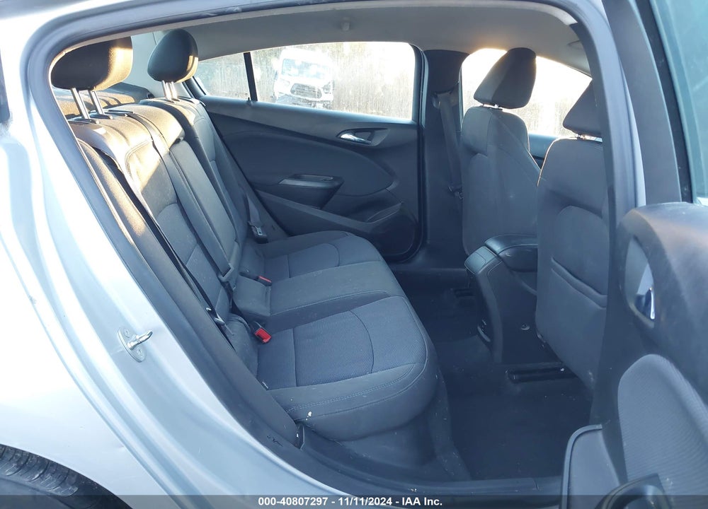2018 CHEVROLET CRUZE LT AUTO VIN: 1G1BE5SM1J7198189