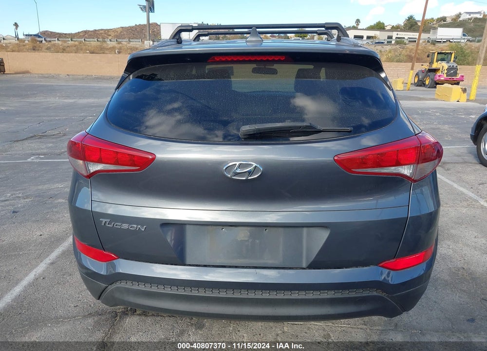 2018 HYUNDAI TUCSON SEL VIN: KM8J33A41JU682908