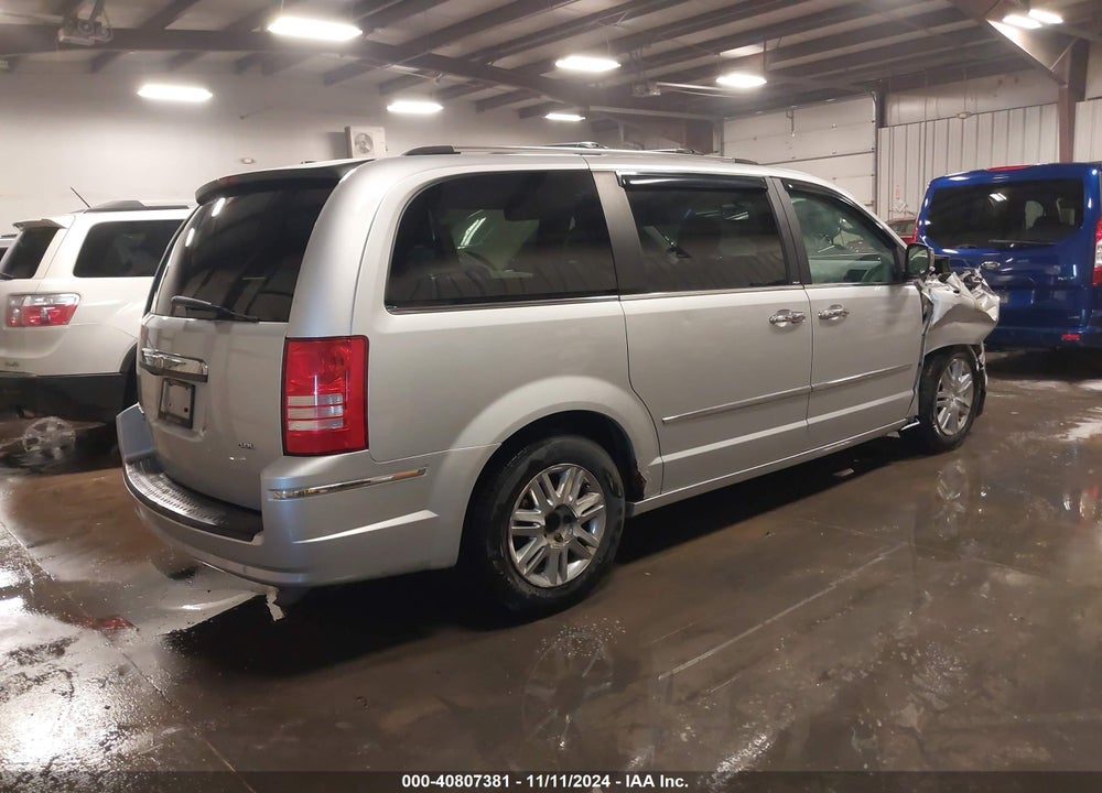 2008 CHRYSLER TOWN & COUNTRY LIMITED VIN: 2A8HR64X58R732847