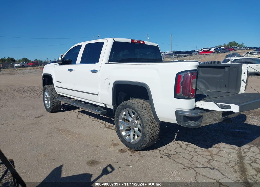 2018 GMC SIERRA 1500 SLT VIN: 3GTU2NEC7JG452245