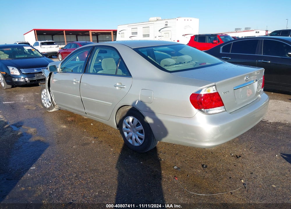 2005 TOYOTA CAMRY LE VIN: 4T1BE32K05U070930