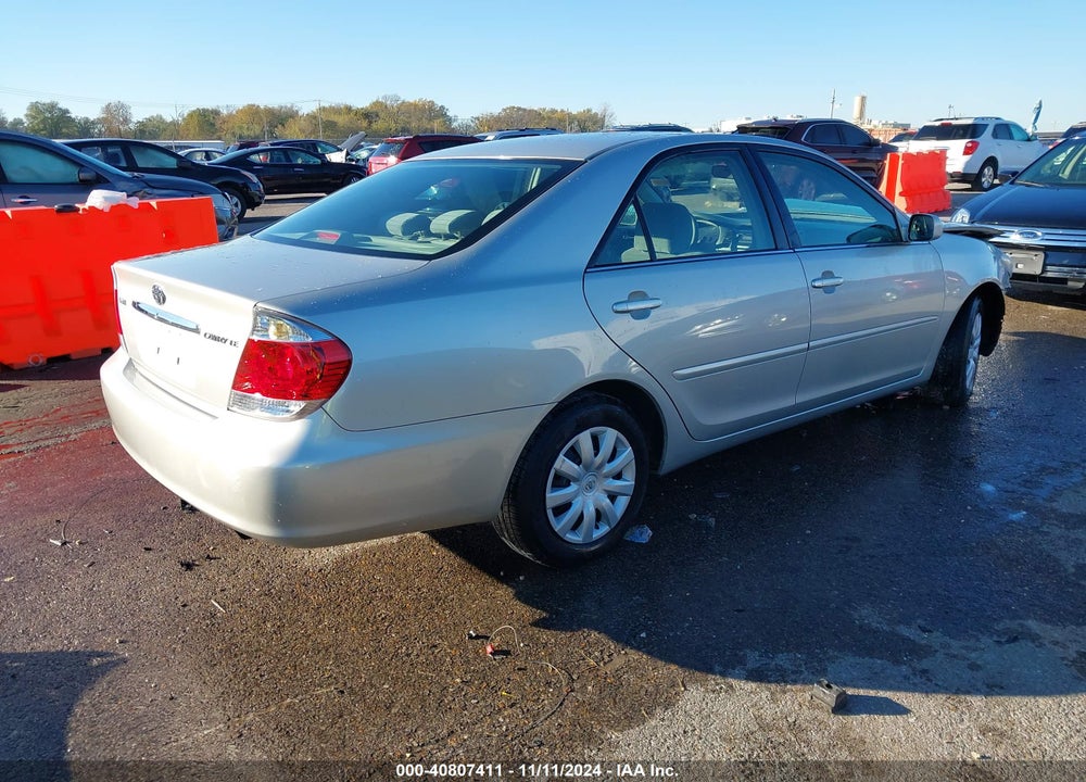 2005 TOYOTA CAMRY LE VIN: 4T1BE32K05U070930