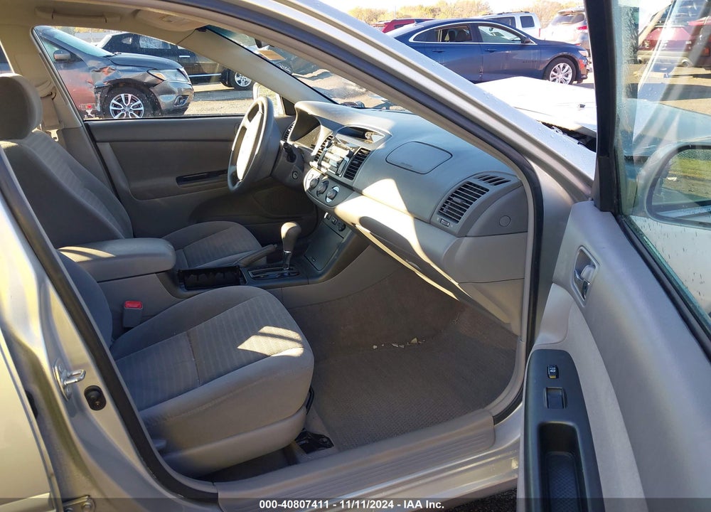 2005 TOYOTA CAMRY LE VIN: 4T1BE32K05U070930