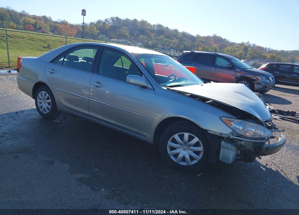 2005 TOYOTA CAMRY LE VIN: 4T1BE32K05U070930
