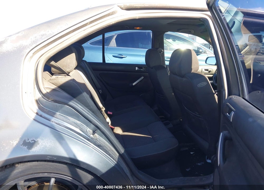 2005 VOLKSWAGEN JETTA GLI 1.8T VIN: 3VWSE69M25M053982