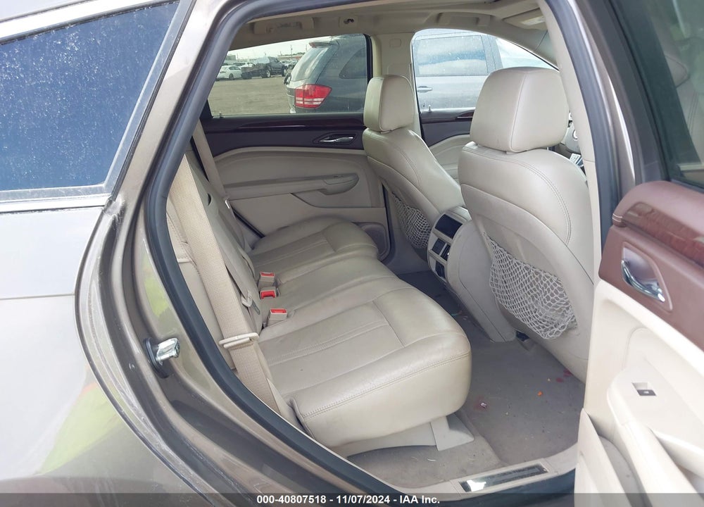 2011 CADILLAC SRX LUXURY COLLECTION VIN: 3GYFNAEY9BS649222