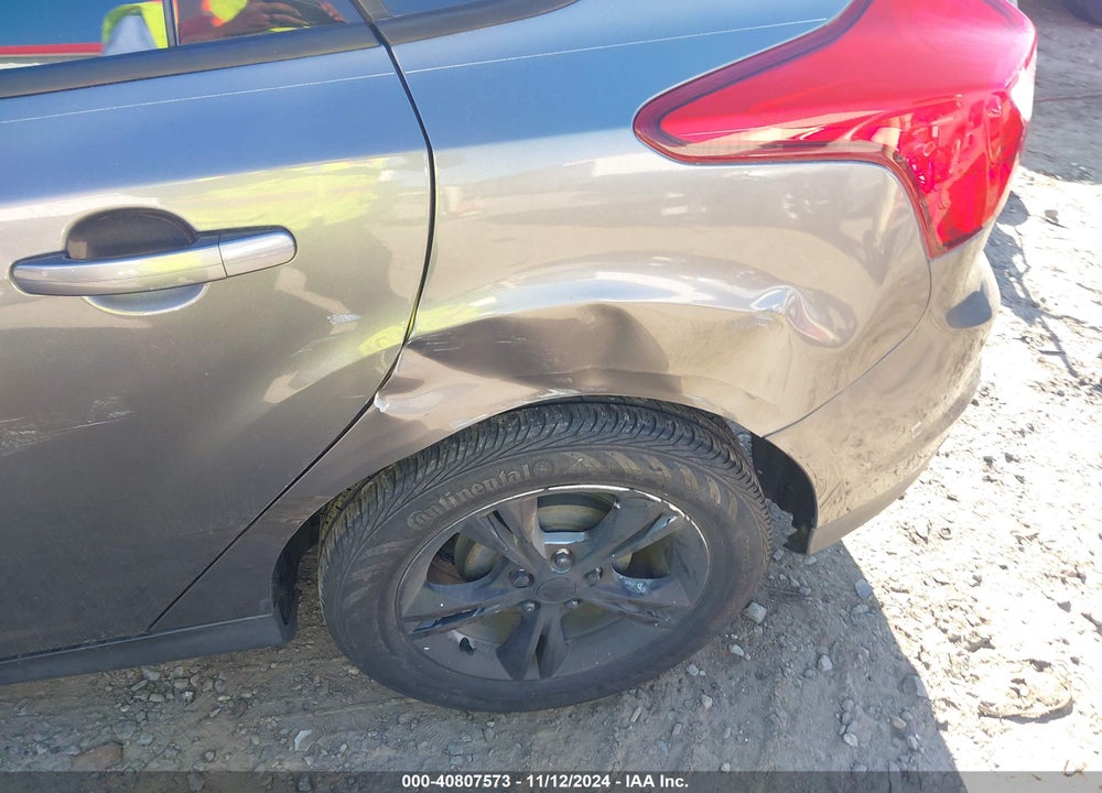 2013 FORD FOCUS SE VIN: 1FADP3K25DL260496