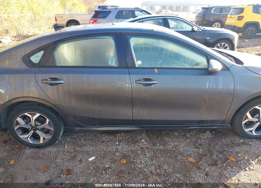 2021 KIA FORTE LXS VIN: 3KPF24ADXME355526