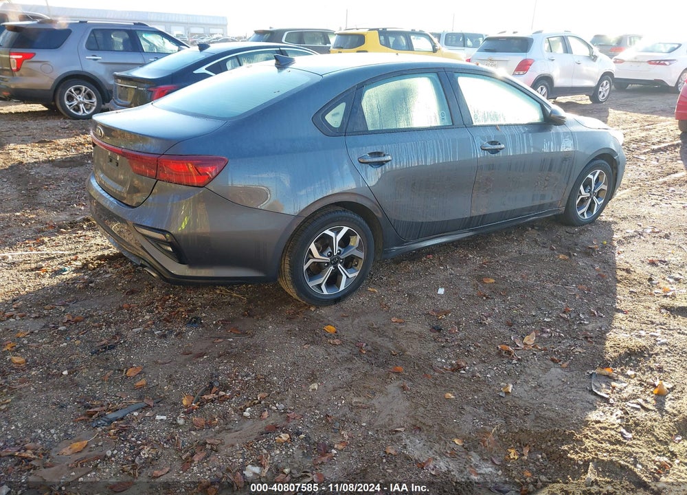 2021 KIA FORTE LXS VIN: 3KPF24ADXME355526