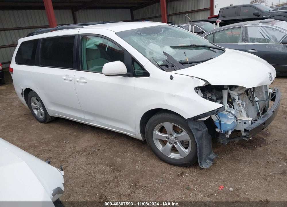 2011 TOYOTA SIENNA LE V6 VIN: 5TDKK3DC1BS126988