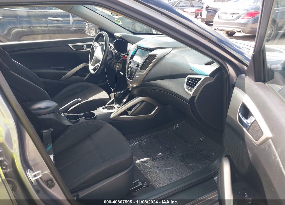 2017 HYUNDAI VELOSTER VIN: KMHTC6AD5HU308001