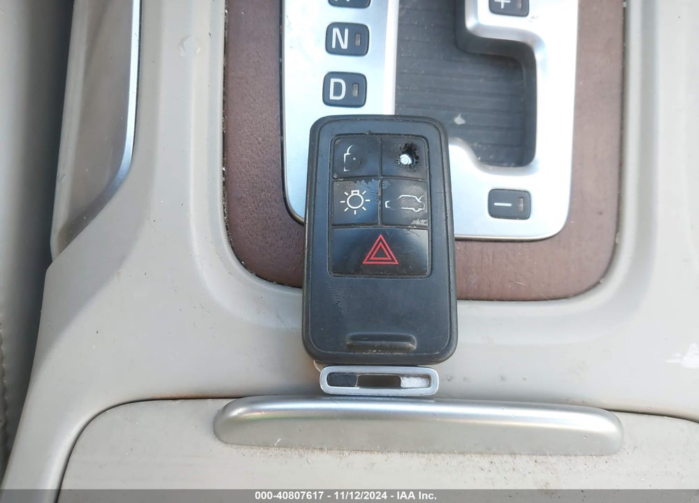 2010 VOLVO S80 T6 VIN: YV1992AH2A1123835