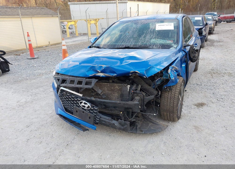 2018 HYUNDAI ELANTRA GT VIN: KMHH35LE4JU062330