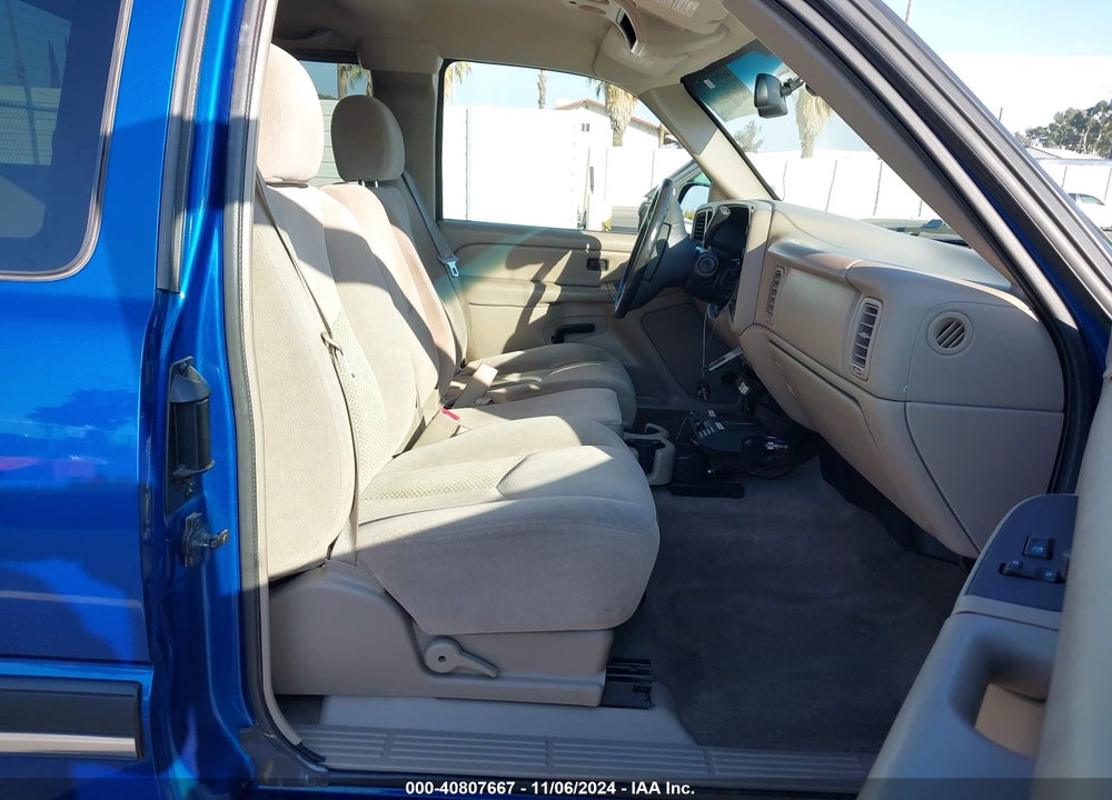 2004 CHEVROLET SILVERADO 1500 LS VIN: 2GCEC19T841212123