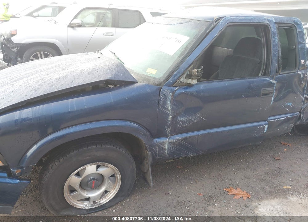 2000 GMC SONOMA SLS VIN: 1GTCS1957Y8293369