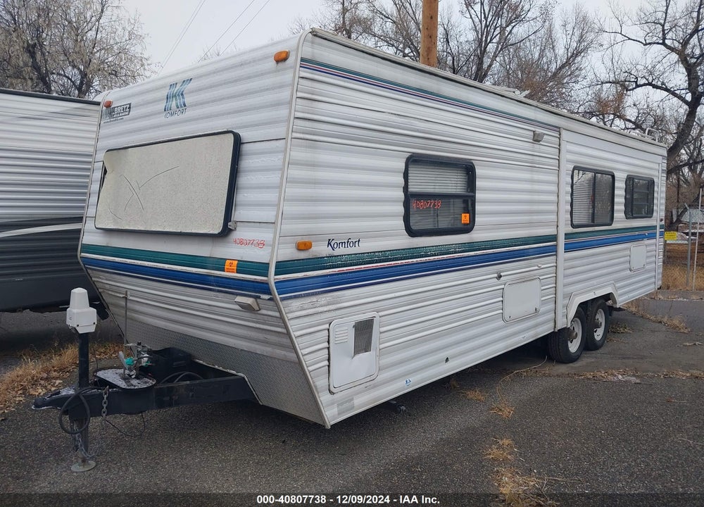 2002 KOMFORT M-24TS VIN: 1K52KTM2822026495