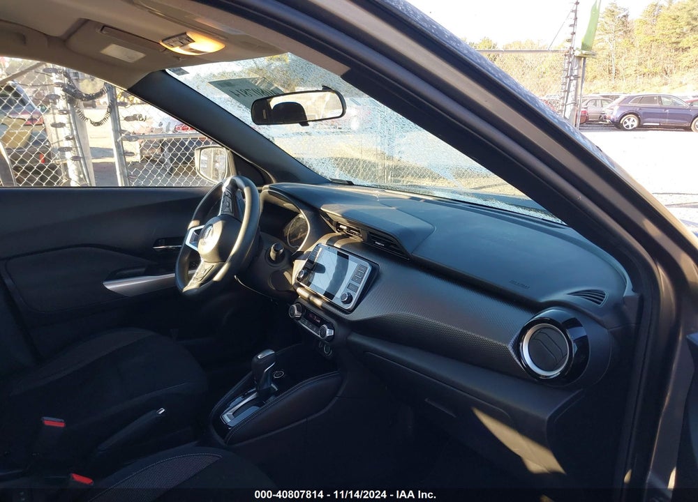 2018 NISSAN KICKS SV VIN: 3N1CP5CU4JL501064