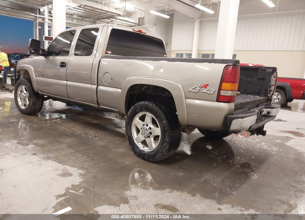2002 CHEVROLET SILVERADO 2500HD LS VIN: 1GCHK29152E200009
