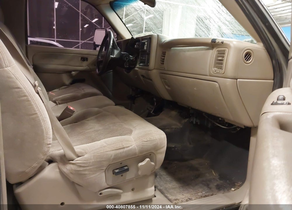 2002 CHEVROLET SILVERADO 2500HD LS VIN: 1GCHK29152E200009