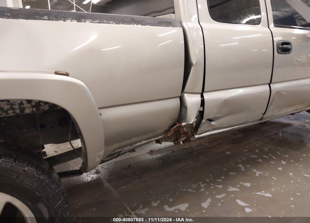 2002 CHEVROLET SILVERADO 2500HD LS VIN: 1GCHK29152E200009