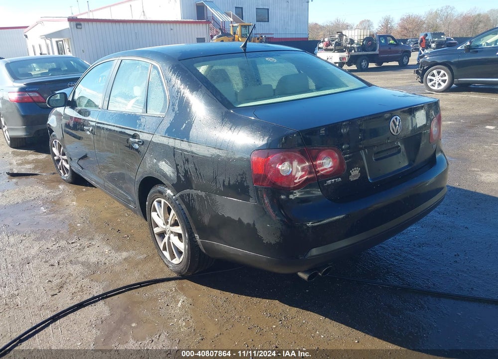 2010 VOLKSWAGEN JETTA LIMITED EDITION VIN: 3VWRX7AJ6AM146501