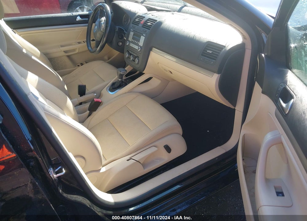 2010 VOLKSWAGEN JETTA LIMITED EDITION VIN: 3VWRX7AJ6AM146501