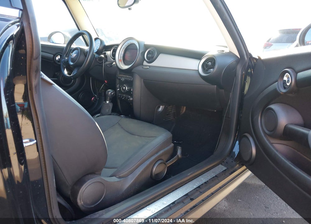 2012 MINI COOPER VIN: WMWSU3C5XCT263389