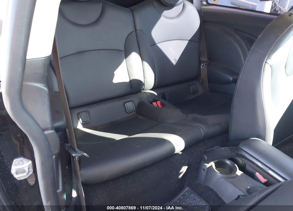 2012 MINI COOPER VIN: WMWSU3C5XCT263389