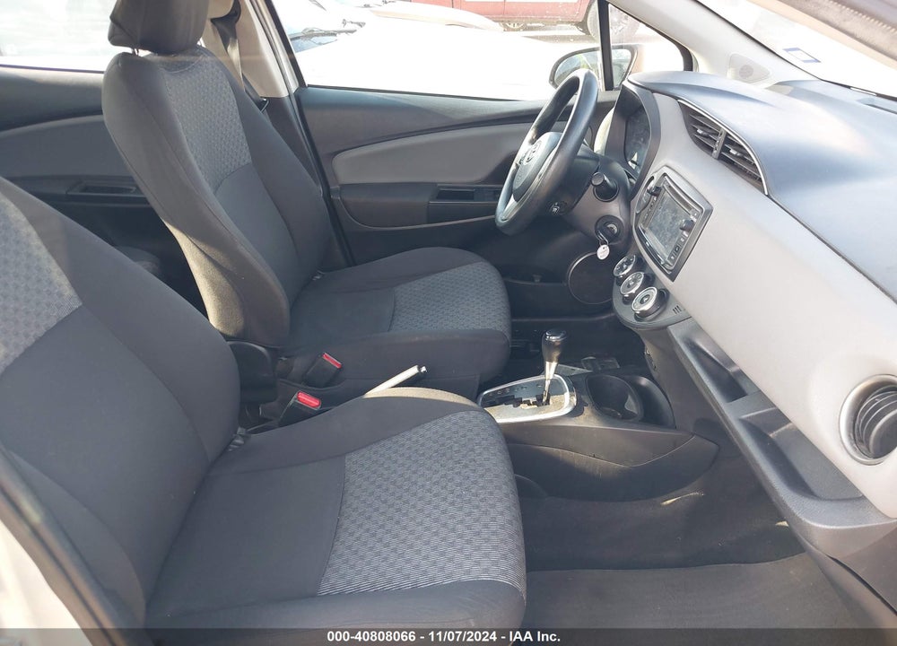 2015 TOYOTA YARIS LE VIN: VNKKTUD32FA034866