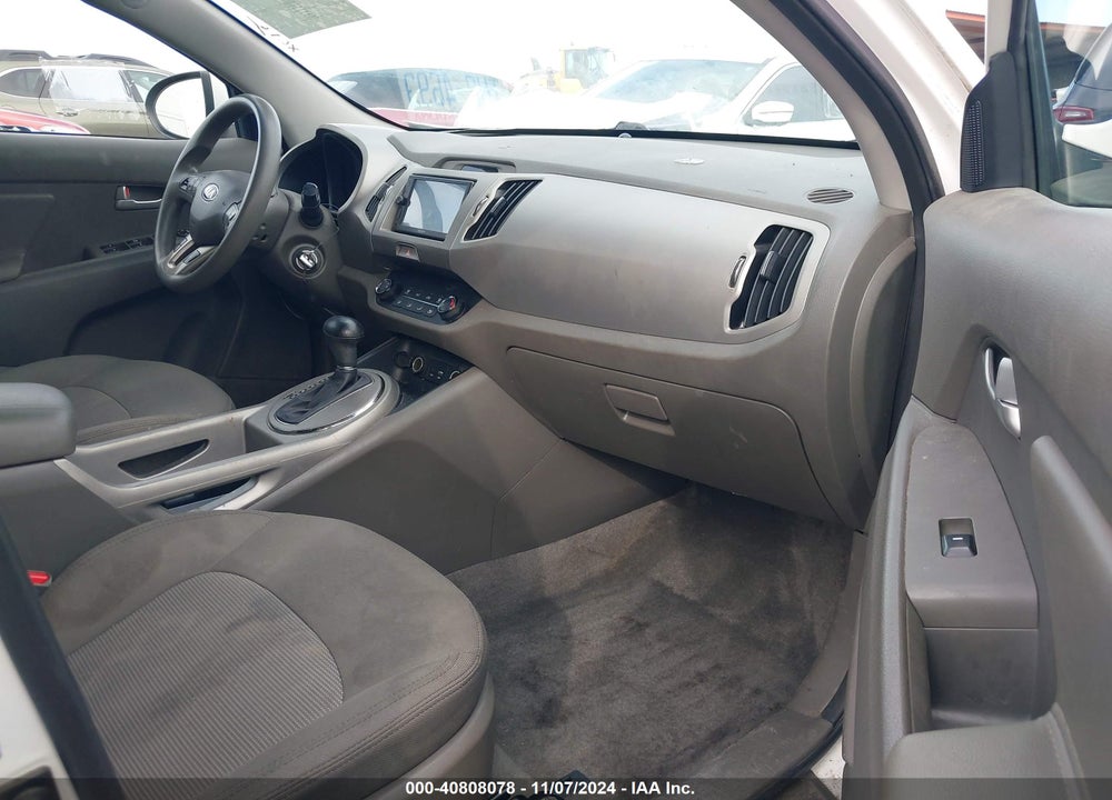 2016 KIA SPORTAGE LX VIN: KNDPB3AC8G7821688