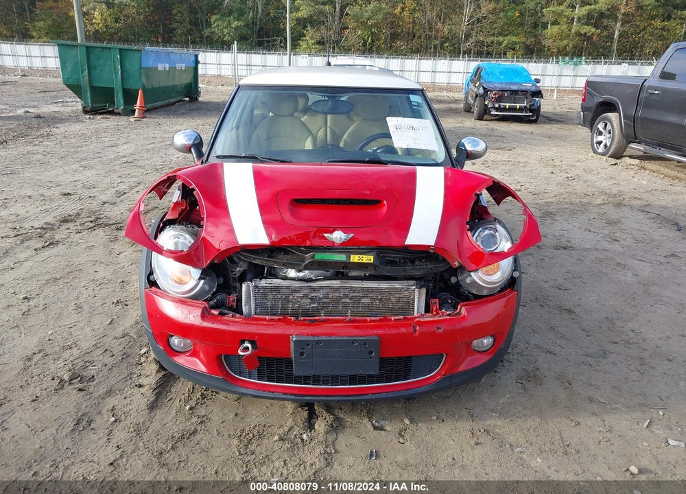2008 MINI COOPER S VIN: WMWMF73558TV34893