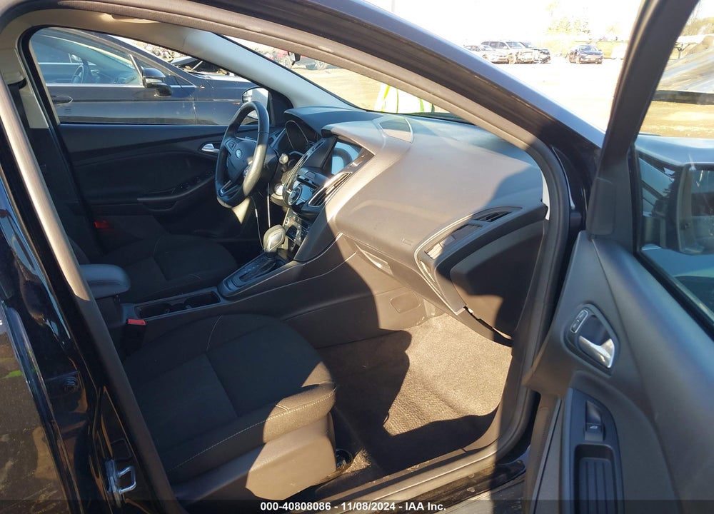 2018 FORD FOCUS SEL VIN: 1FADP3H24JL216248