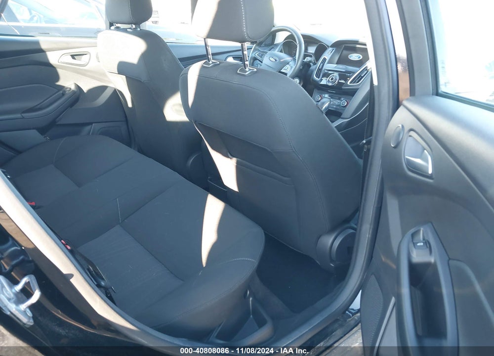2018 FORD FOCUS SEL VIN: 1FADP3H24JL216248