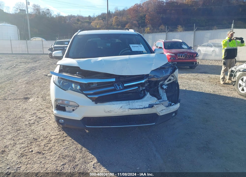 2017 HONDA PILOT ELITE VIN: 5FNYF6H04HB011153