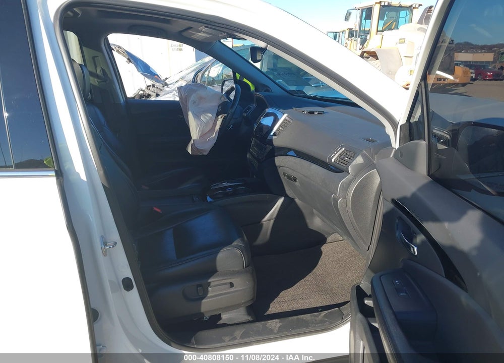 2017 HONDA PILOT ELITE VIN: 5FNYF6H04HB011153