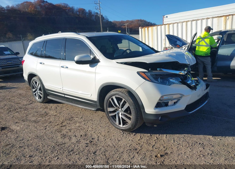 2017 HONDA PILOT ELITE VIN: 5FNYF6H04HB011153