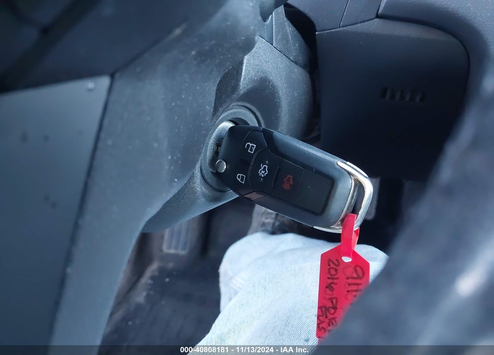 2015 FORD FUSION SE VIN: 3FA6P0H70FR156528