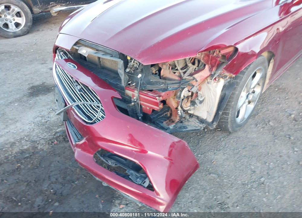 2015 FORD FUSION SE VIN: 3FA6P0H70FR156528