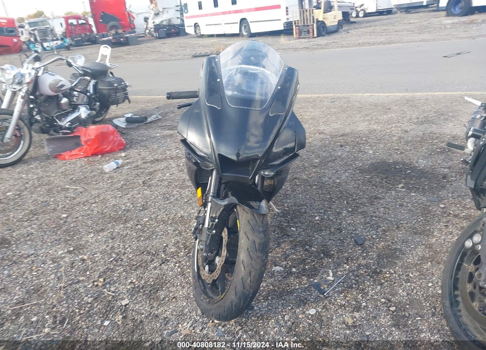 2022 YAMAHA YZFR1 VIN: JYARN66E7NA002646