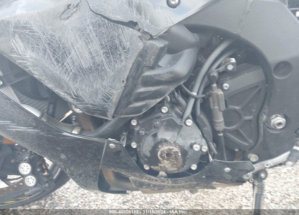 2022 YAMAHA YZFR1 VIN: JYARN66E7NA002646